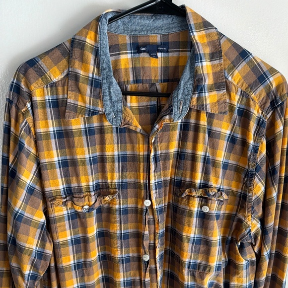 Men’s Gap Checkered Dress Shirt - Picture 1 of 2